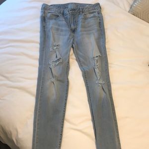 Distressed AE Super-stretch Hi-Rise Jegging